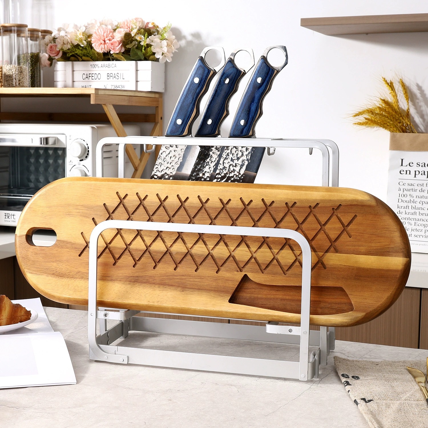 Custom-Made Portable Acacia Wood Cutting Board / Solid Wood Bread Board