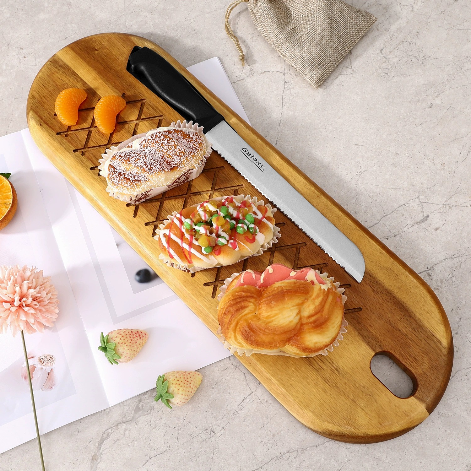 Custom-Made Portable Acacia Wood Cutting Board / Solid Wood Bread Board