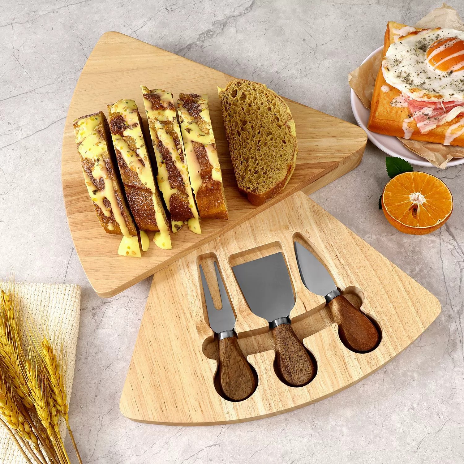 Fan-Shaped Folding Rubberwood Cheese Board