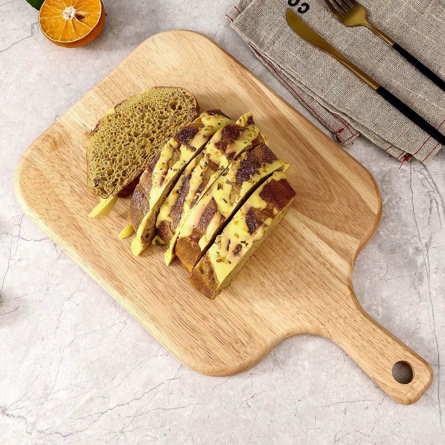 Multipurpose Rubberwood Cutting Board for Fruits, Steaks, and Pizza